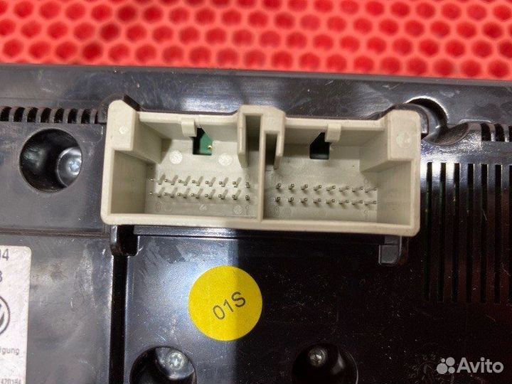 Блок управления климат-контролем Volkswagen Passat