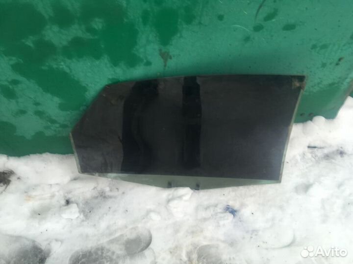 Audi A6 c5 стекло заднее дверное на седан