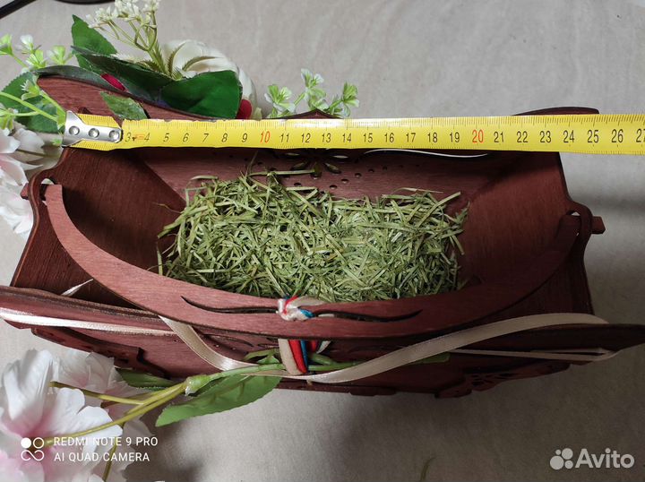 Подарочная корзинка с искус.цветами