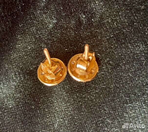 Золотые серьги с опалом