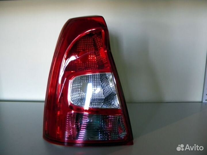 Фонарь задний левый Рено Логан 2010 - 2014