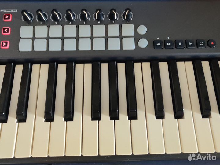 Midi-клавиатура Novation Launch Key 61 MK1