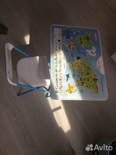 Детский стол и стул