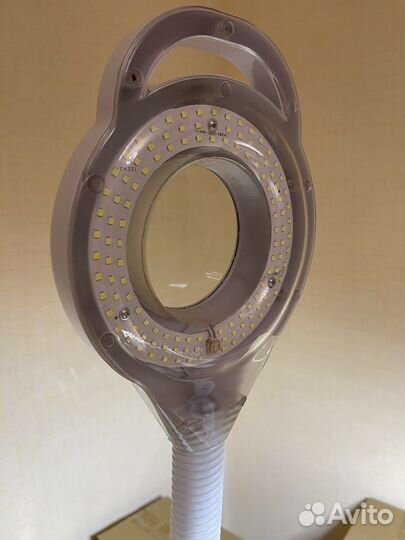 Лампа лупа диодная для мастеров