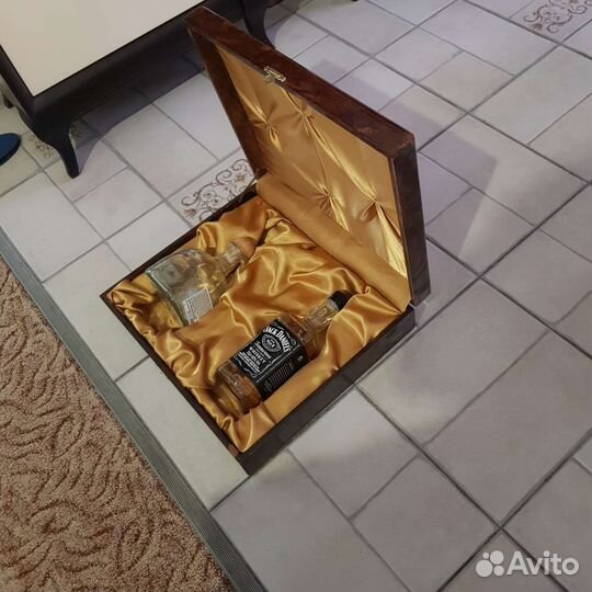 Коробка подарочная деревянная