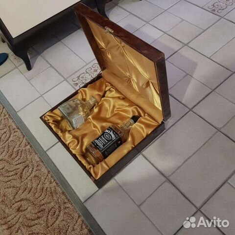 Коробка подарочная деревянная