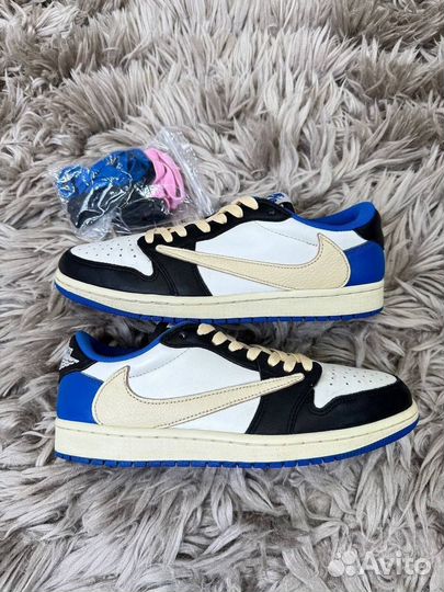 Nike air jordan 1 travis scott