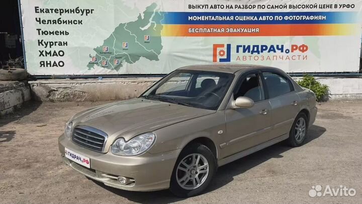 Кожух рулевой колонки нижний Hyundai Sonata (EF) 8