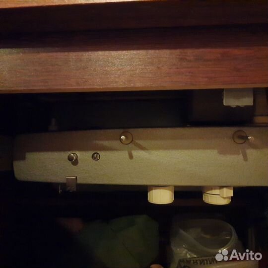 Продам швейную машинку 