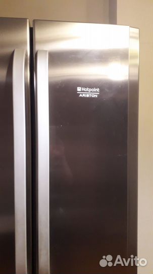 Холодильник бу Hotpoint Ariston Quadro