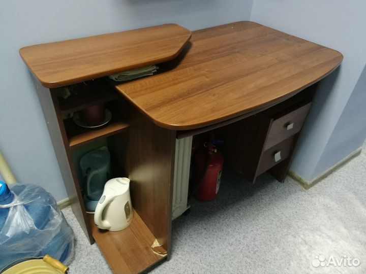 Компьютерный стол