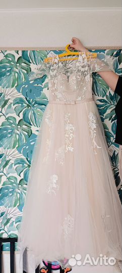 Свадебное платье 48 50 бу