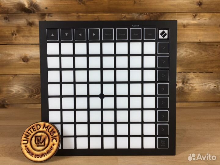 Novation Launchpad Mini MK3 в Наличии