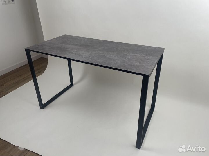 Стол лофт тёмный цемент новый