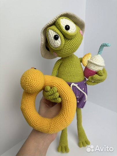 Вязаная ирушка лягушка ручная работа