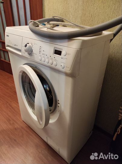 Стиральная машина zanussi