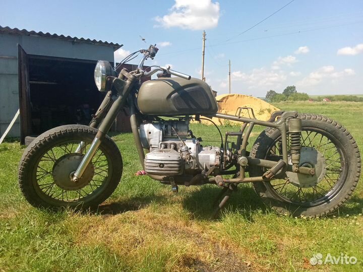 Мотоцикл днепр