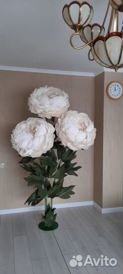 Букет из ростовых цветов, фотозона