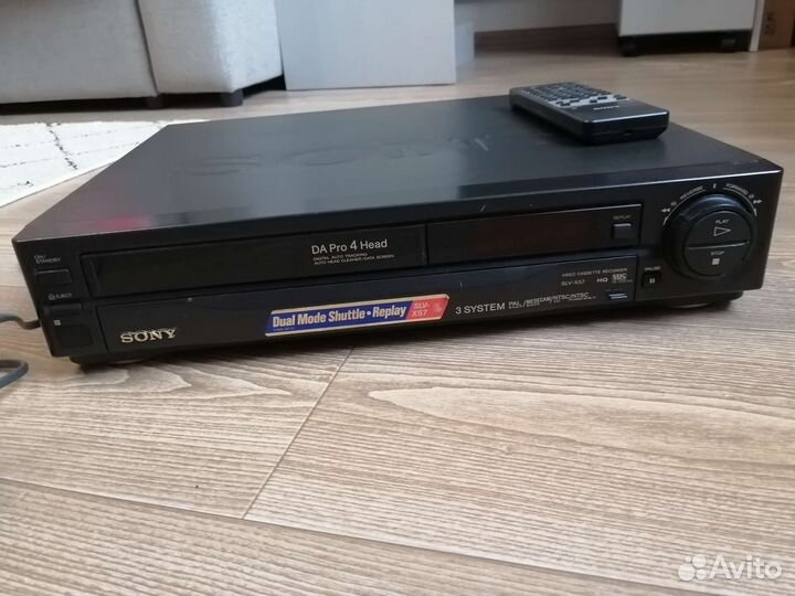 Видеомагнитофон sony