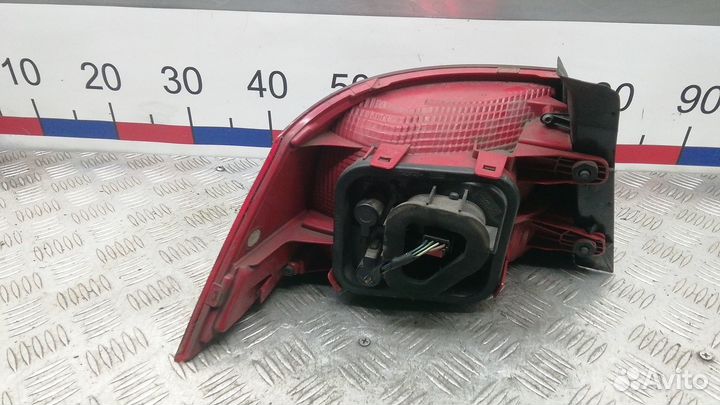 Фонарь задний правый Volkswagen Passat