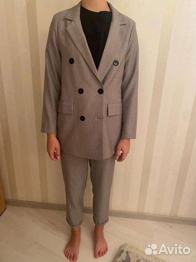 Школьный костюм для девочки