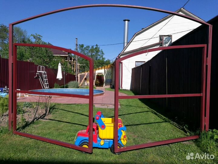 Ворота на барных петлях