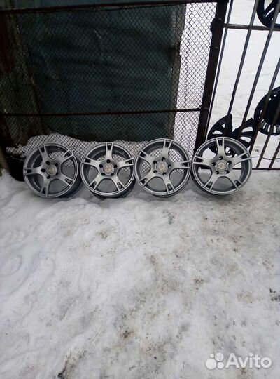 Продам литые диски