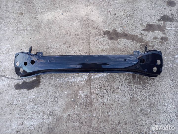 Усилитель переднего бампера Volkswagen Multivan T5