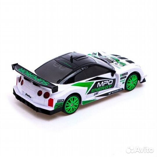 Радиоуправляемая машина для дрифта