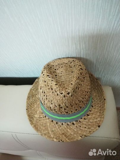 Шляпа соломенная