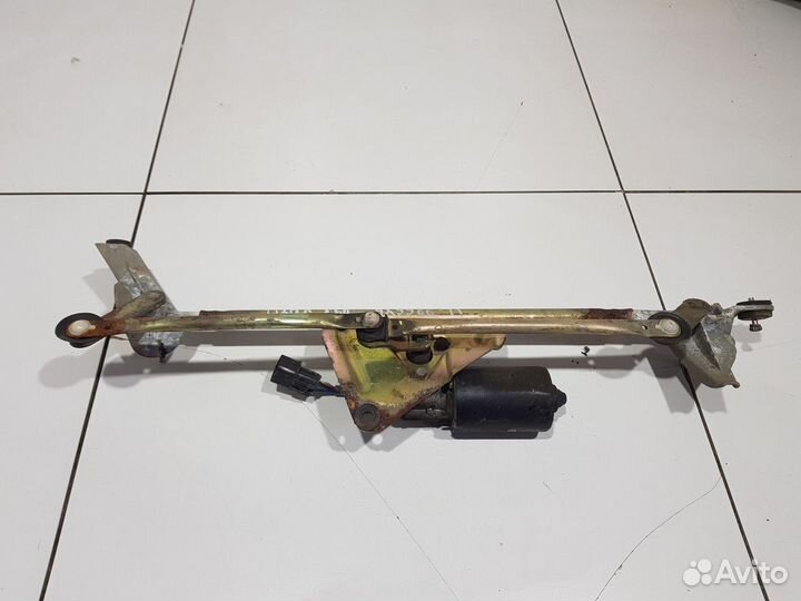 Трапеция стеклоочистителей с моторчиком