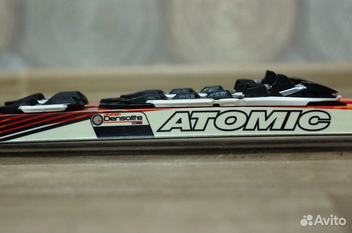 Беговые лыжи atomic