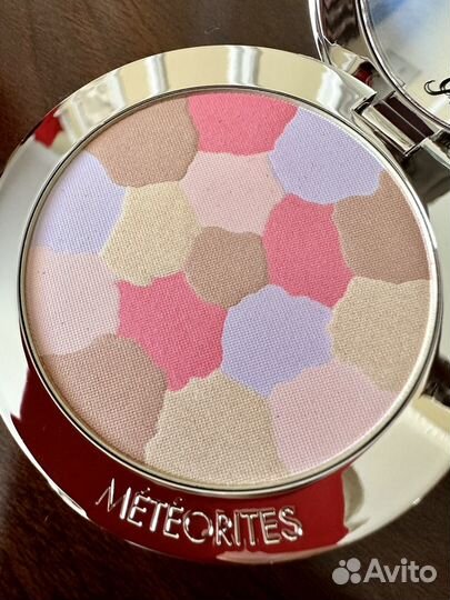 Guerlain meteorites compact golden 4 новая