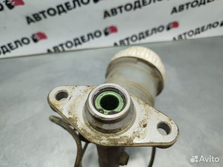 Тормозной цилиндр Mitsubishi Lancer C62A 1991 г.в