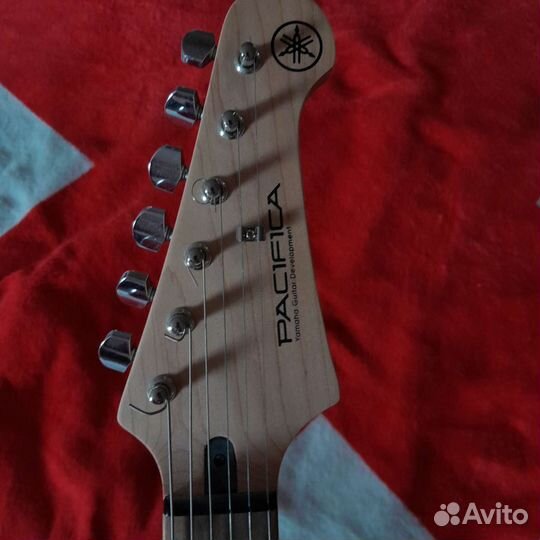 Электрогитара yamaha pacifica 112j с комбиком vox