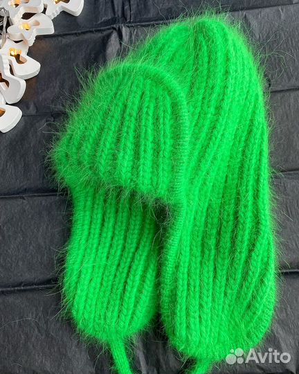 Вязаная шапка(ручная работа)