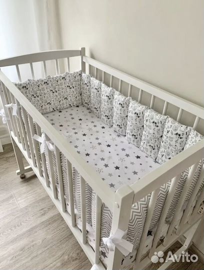Бортики в детскую кроватку новые