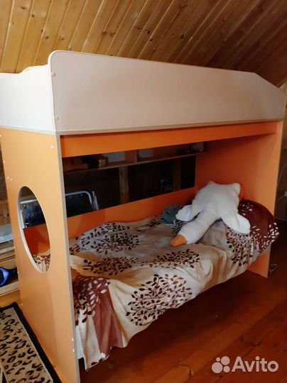 Двухъярусная кровать детская