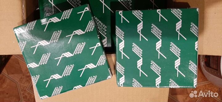 Комплект поршней двигателя Mitsubishi 4G63 0.50