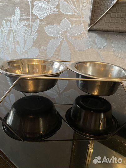 Подставка для кормления собак