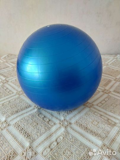 Мяч гимнастический