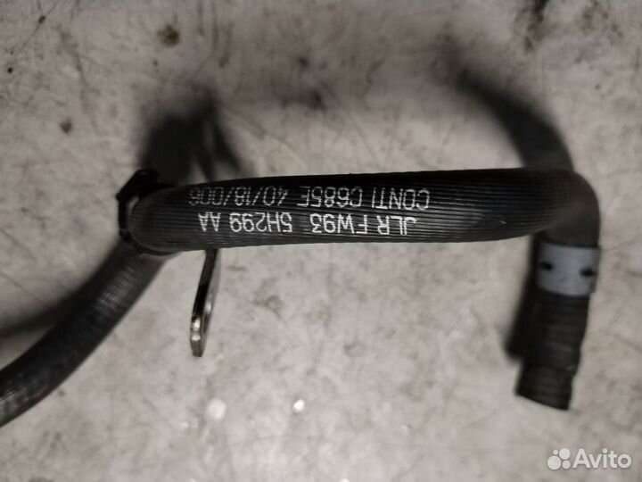 Патрубок для Land Rover FW935H299AA