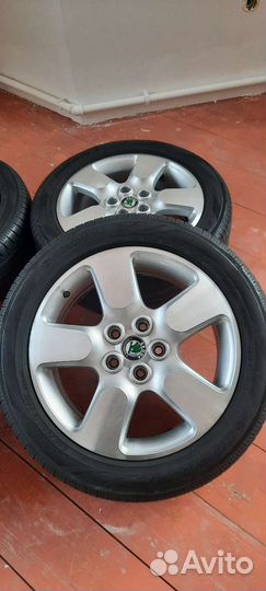 Yokohama Radial 376 225/50 R17 98W