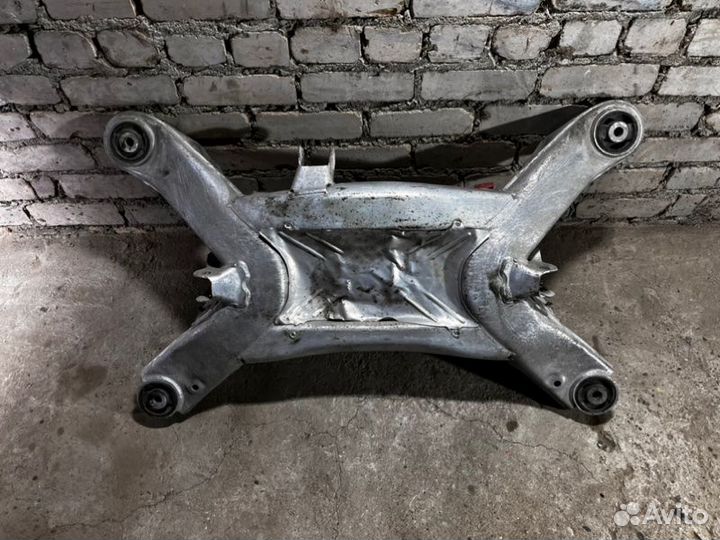 Балка подвески Audi A8 D3 6.0W12BTH 2005