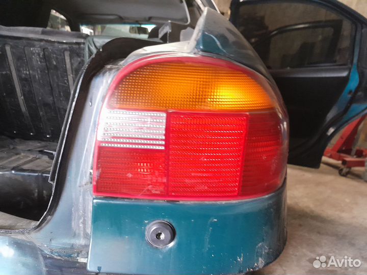 Задний правый фонарь Ford Mondeo 1,Форд Мондео 1