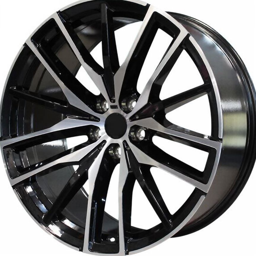 Replica DWS BM-3075 : 10,5x20 5*112 Et:40 Dia:66,6 MB