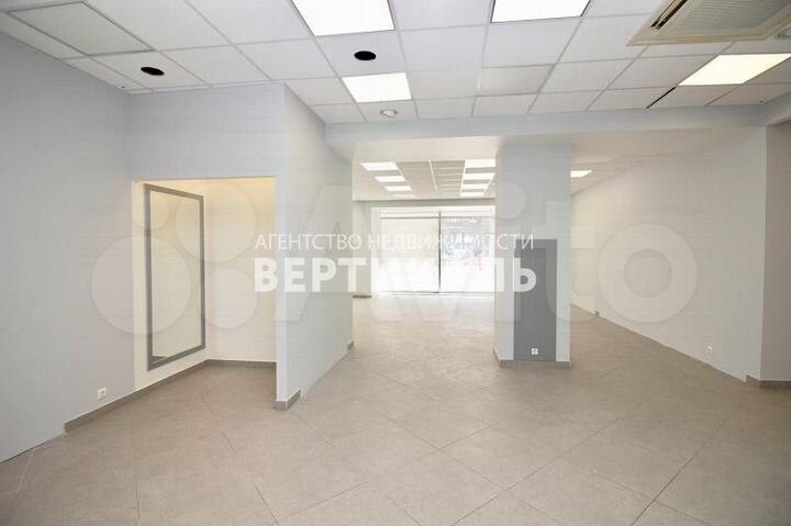 Сдам торговое помещение, 200 м²