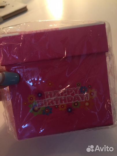 Подарочная коробка