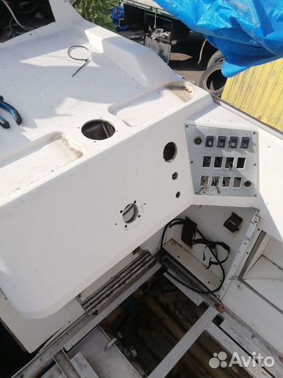 Корпус катера с каютой