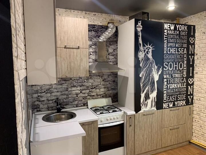 2-к. квартира, 59 м², 1/3 эт.